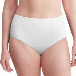 Brand new 🛒 Bali Comfort Revolution EasyLite Brief Panties 🔔